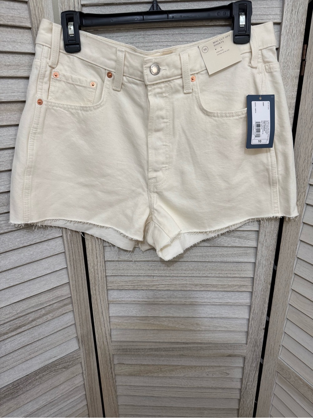 Universal Thread Cream High-Rise Cutoff Denim Shorts